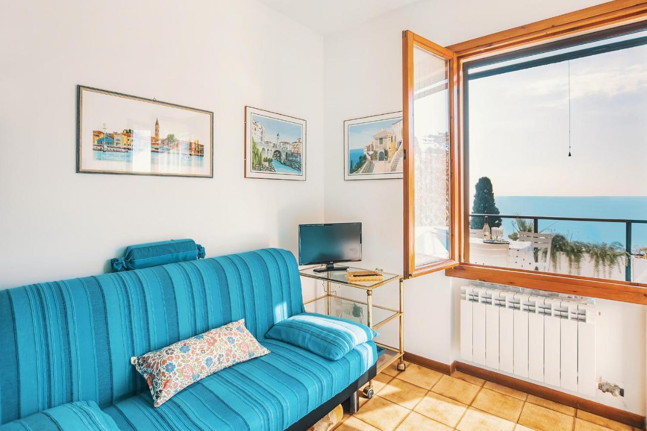 Una Terrazza Sul Golfo Di Ospedaletti By Wonderful Italy Εξωτερικό φωτογραφία